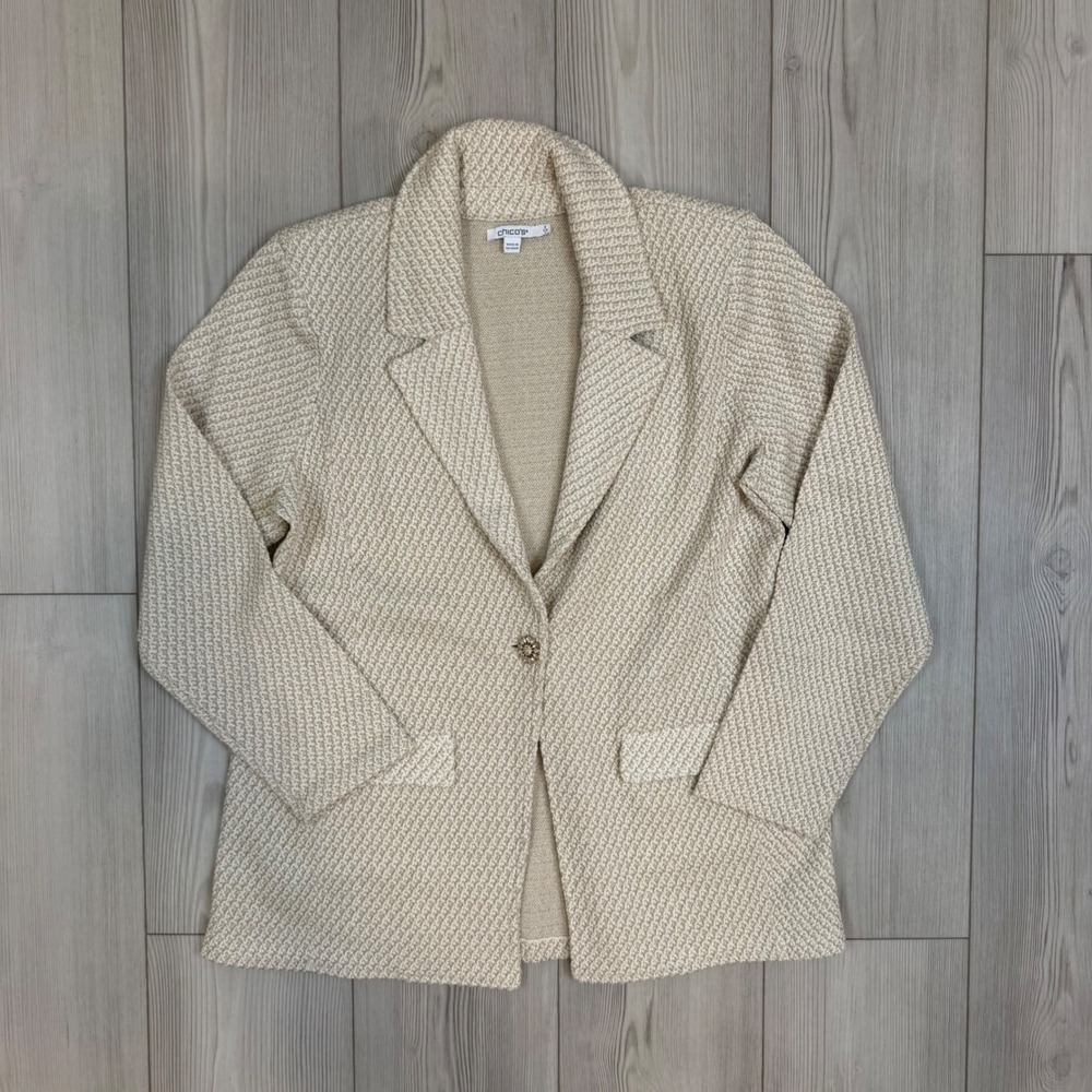 Chicos Metallic Gold Knit Blazer Jacket Size 2 Large Rhinestone Button Beige